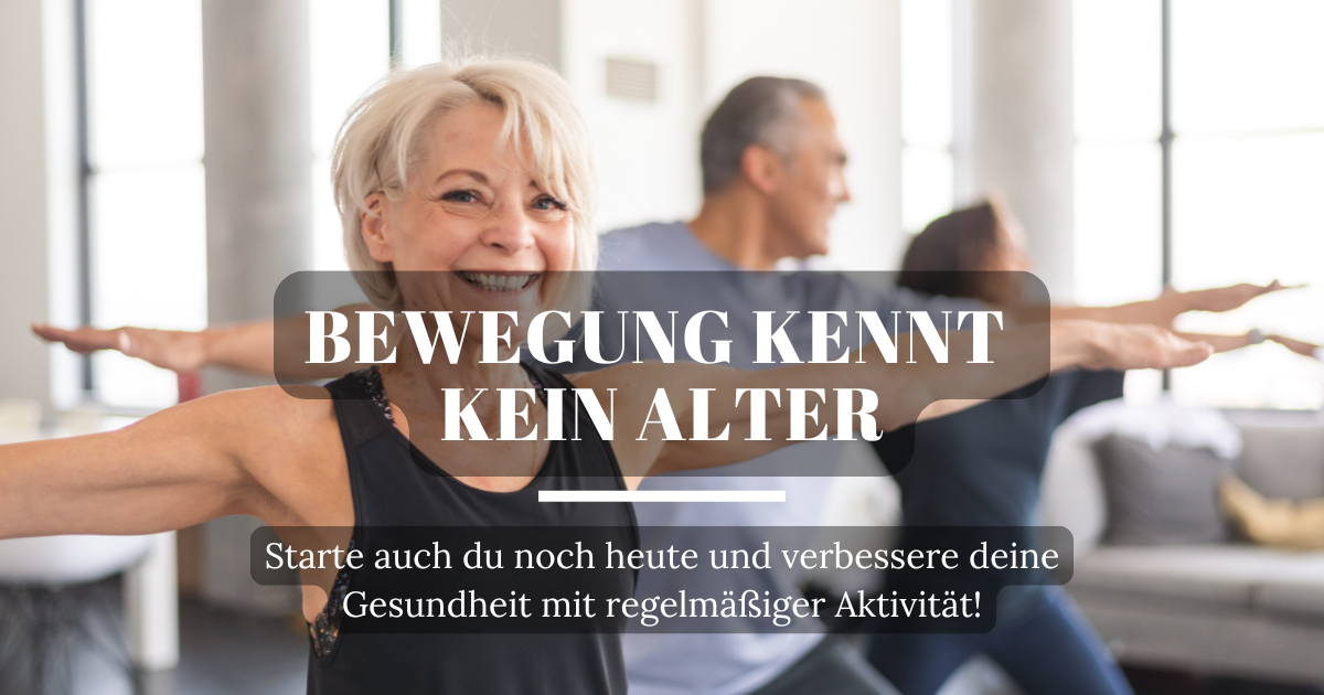 Ältere Frau nimmt an einem Gruppenfitnesskurs teil und stärkt ihre Gesundheit mit regelmäßiger Bewegung.